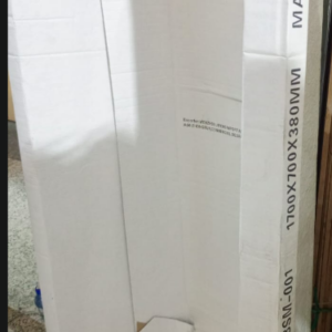 Rectangular White Acrylic Bathtub